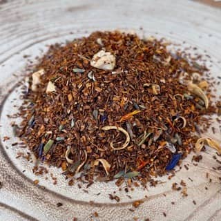 Esta tisana é uma escolha ideal para quem busca um estilo de vida saudável e equilibrado.