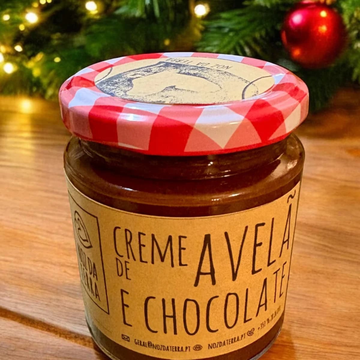 creme de avelã e chocolate natural noz da terra